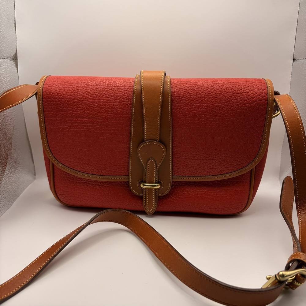 Vintage Dooney & Bourke R25 Medium Essex Red British Tan Leather USA